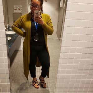 Meet your Posher, Simone